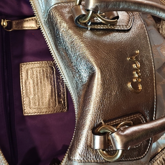 Gold Coach Bag - Picture 5 of 8